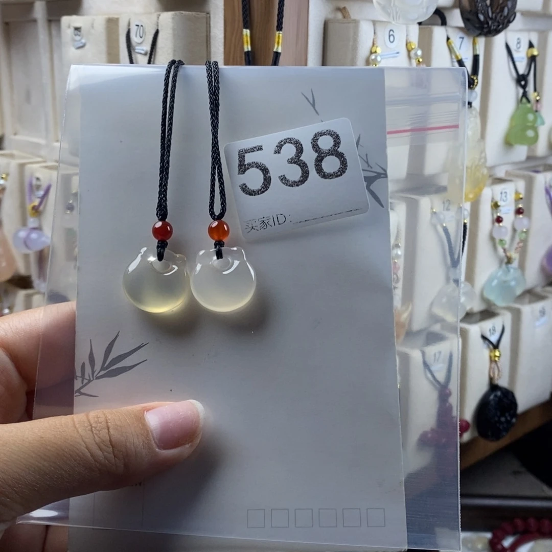 合金颈饰玛瑙/玉髓陌*