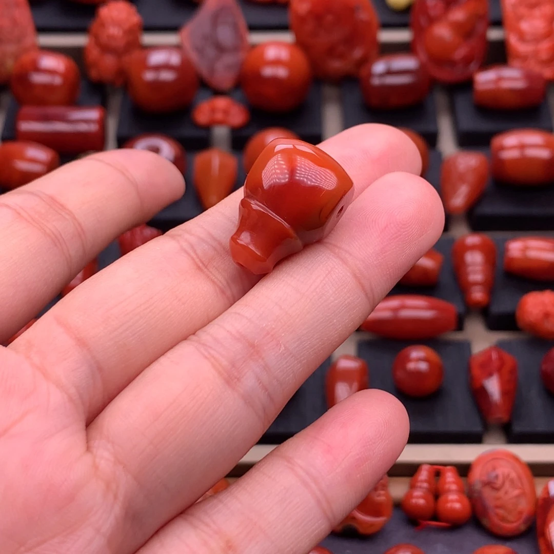 南红玛瑙未镶嵌川料原矿三通14.3mm