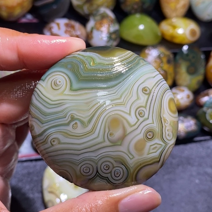 未镶嵌玛瑙/玉髓珠宝奇石