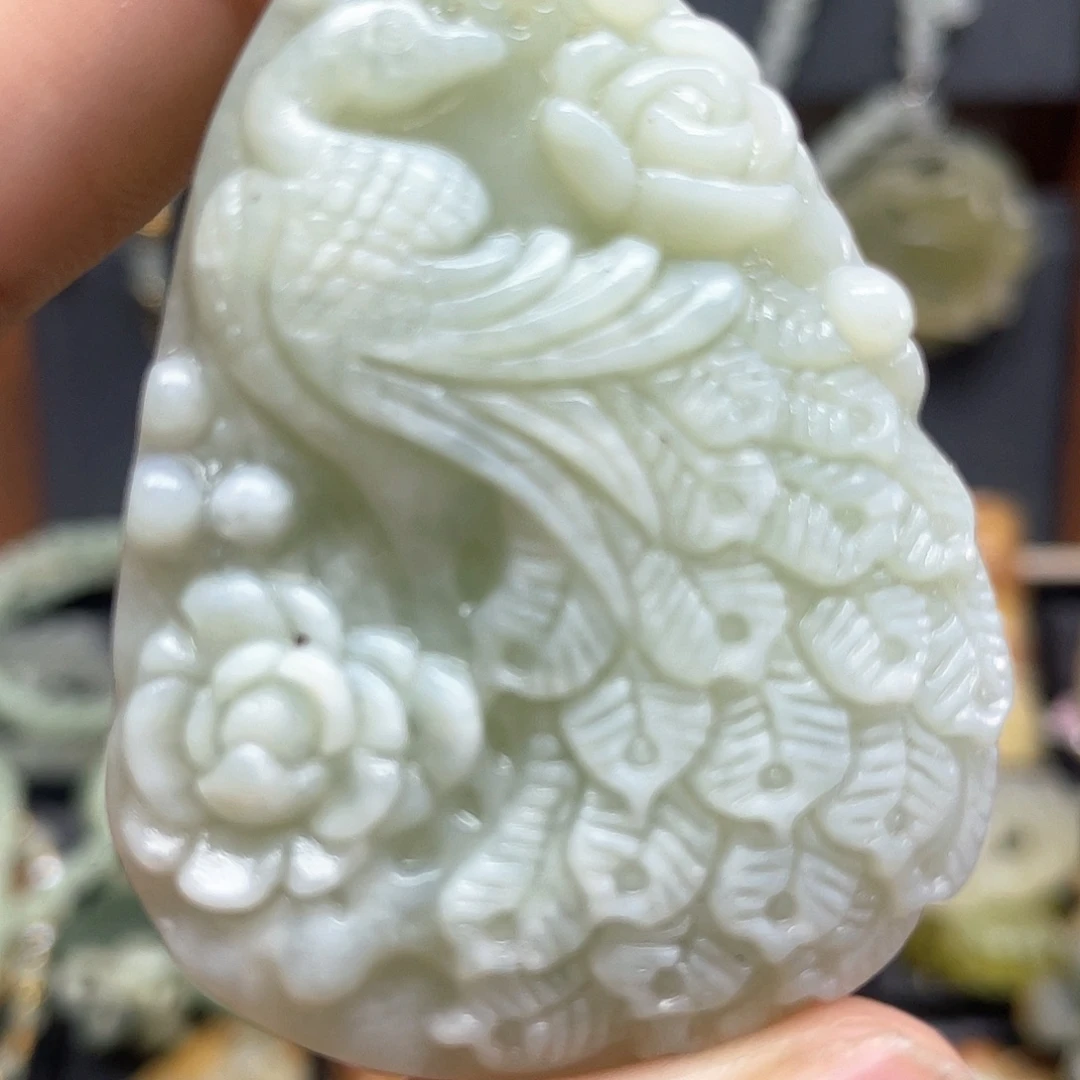 星***了未镶嵌蛇纹石玉颈饰