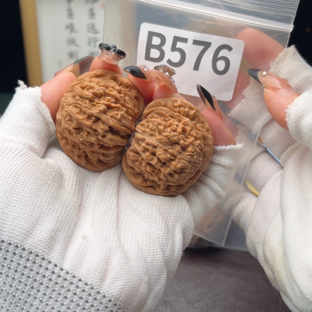 文玩核桃把件42天水楼b576