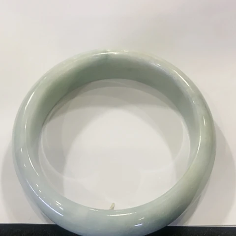翡翠手镯未镶嵌天然翡翠手镯