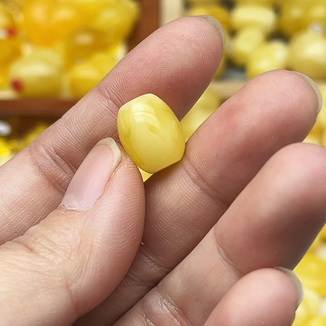 蜜蜡未镶嵌裸石天然