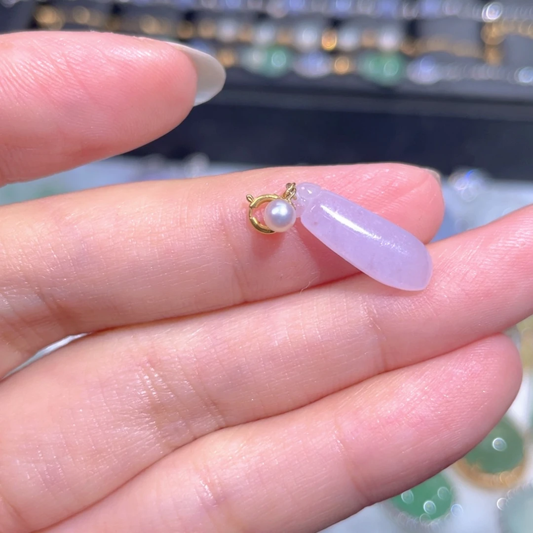 颈饰18K金镶嵌翡翠翡翠