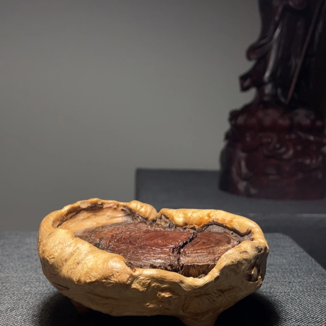 慕***間木荔枝木底座工艺品