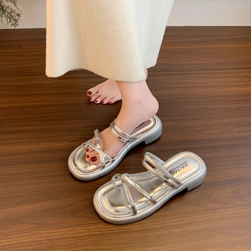 温柔仙女拖鞋女夏季外穿2024年新款法式晚风舒适休闲平底沙滩凉拖