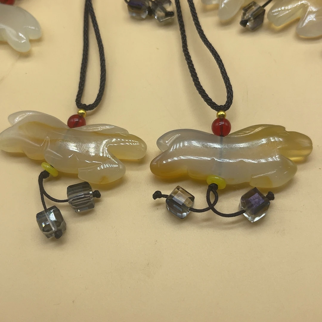 【玉美人】玛瑙仿古马到成功吊坠（多样性发货拍一发一）