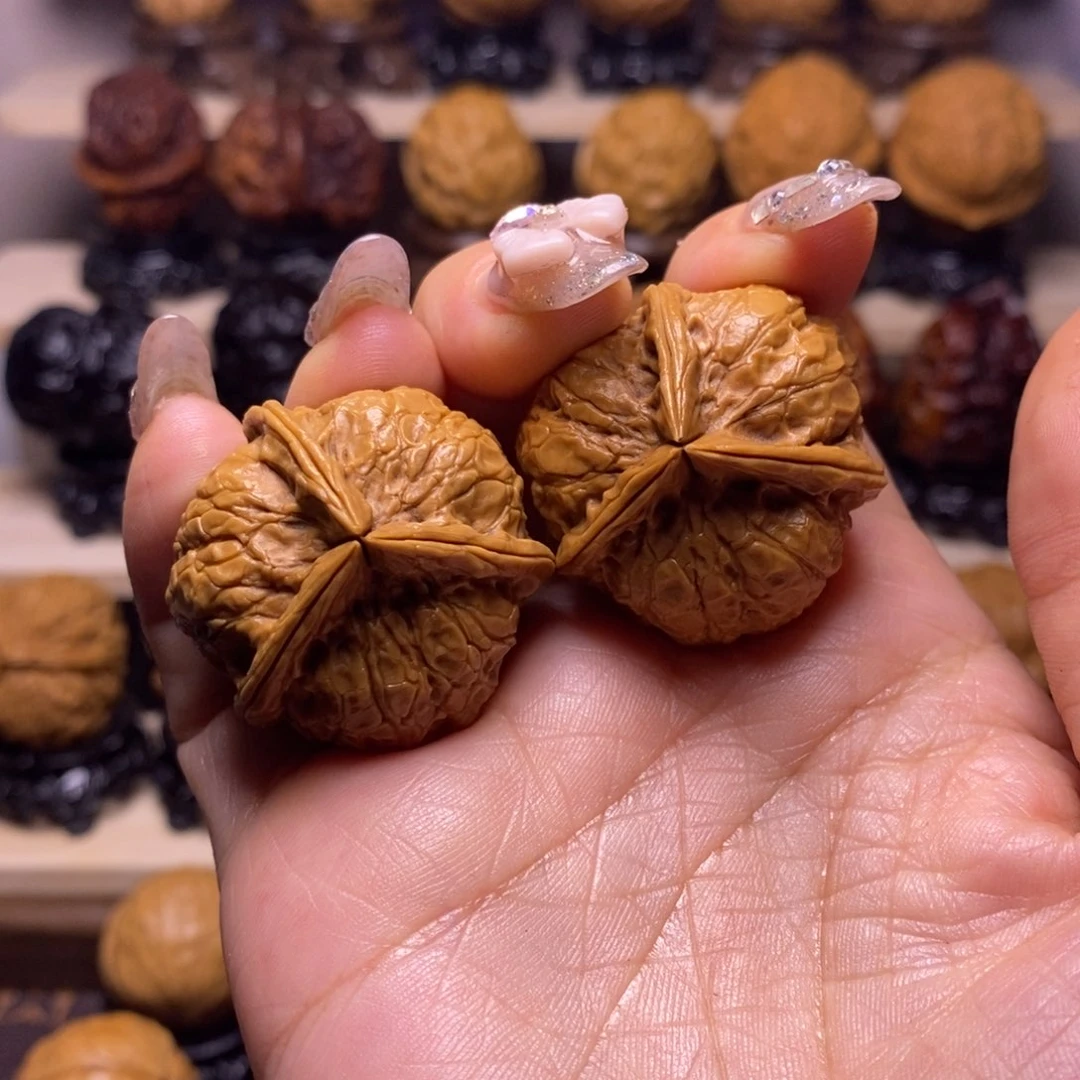 文玩核桃吊坠X16小三棱