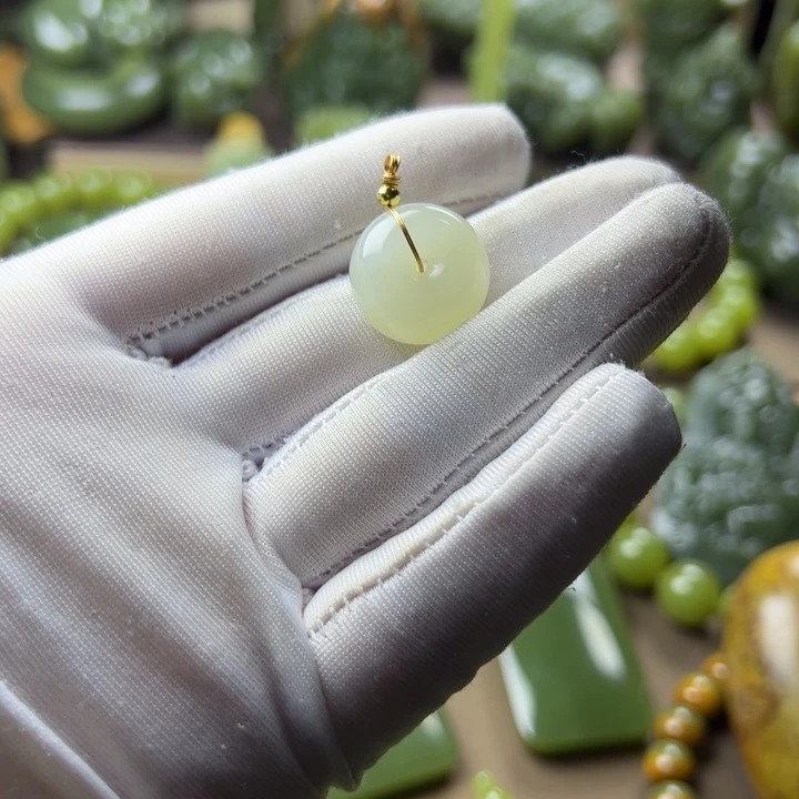 岫岩老玉（透闪石质玉）未镶嵌挂件