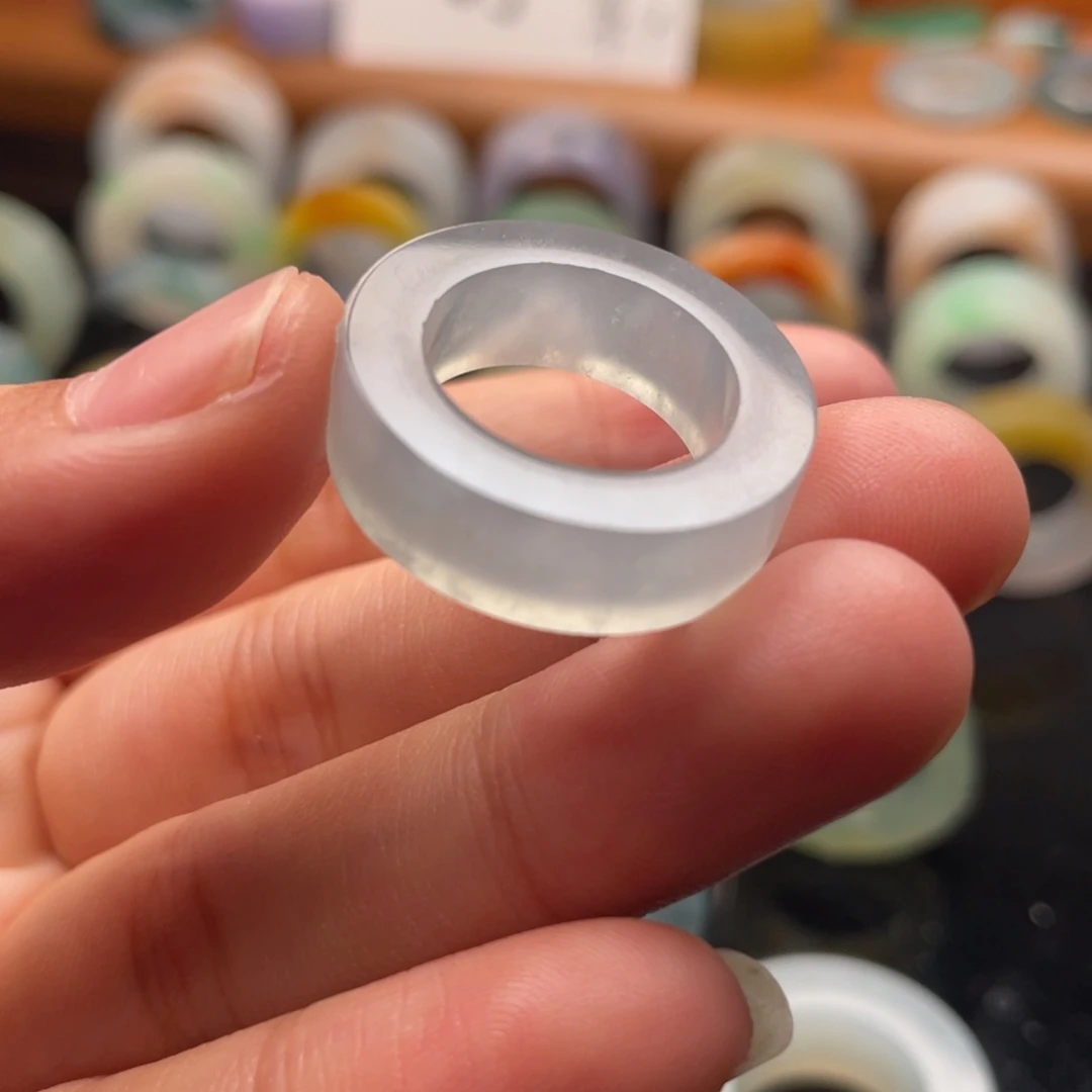 未镶嵌定制翡翠  蓝冰