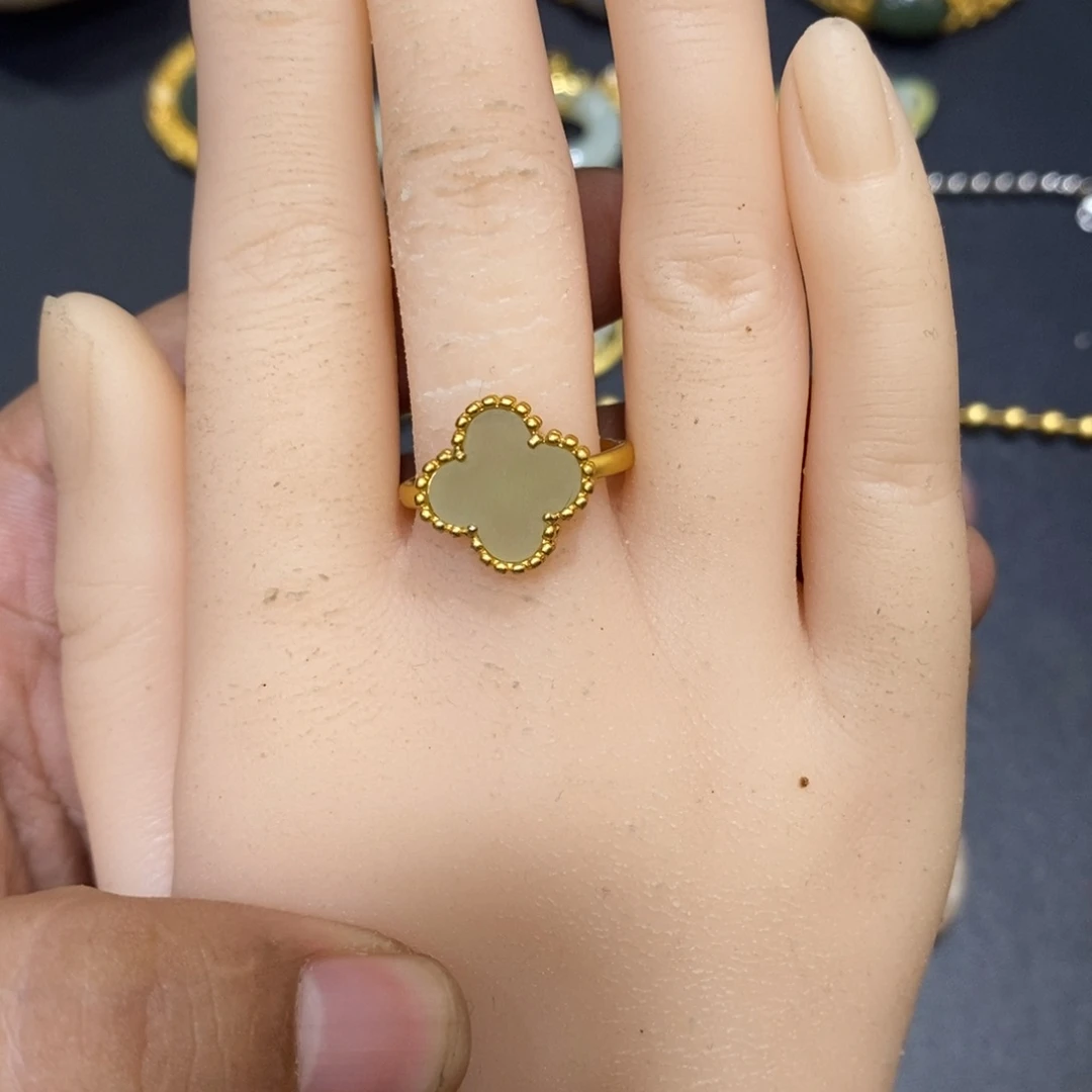 和田玉戒指银S925镀金镶嵌