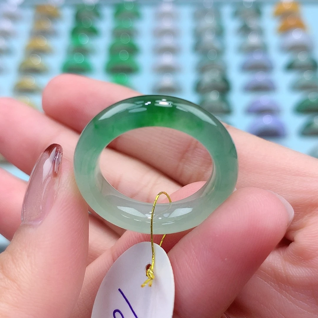 未镶嵌戒指翡翠18圈