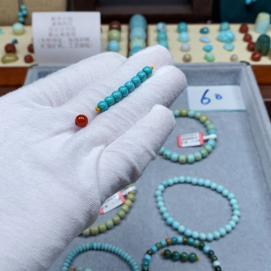 南红玛瑙配饰未镶嵌