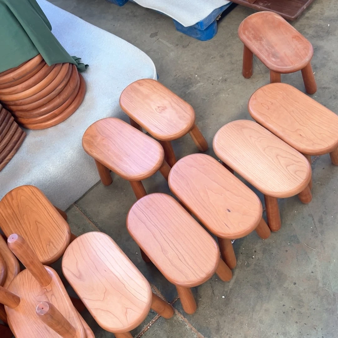 其它金属樱桃木儿童小凳子