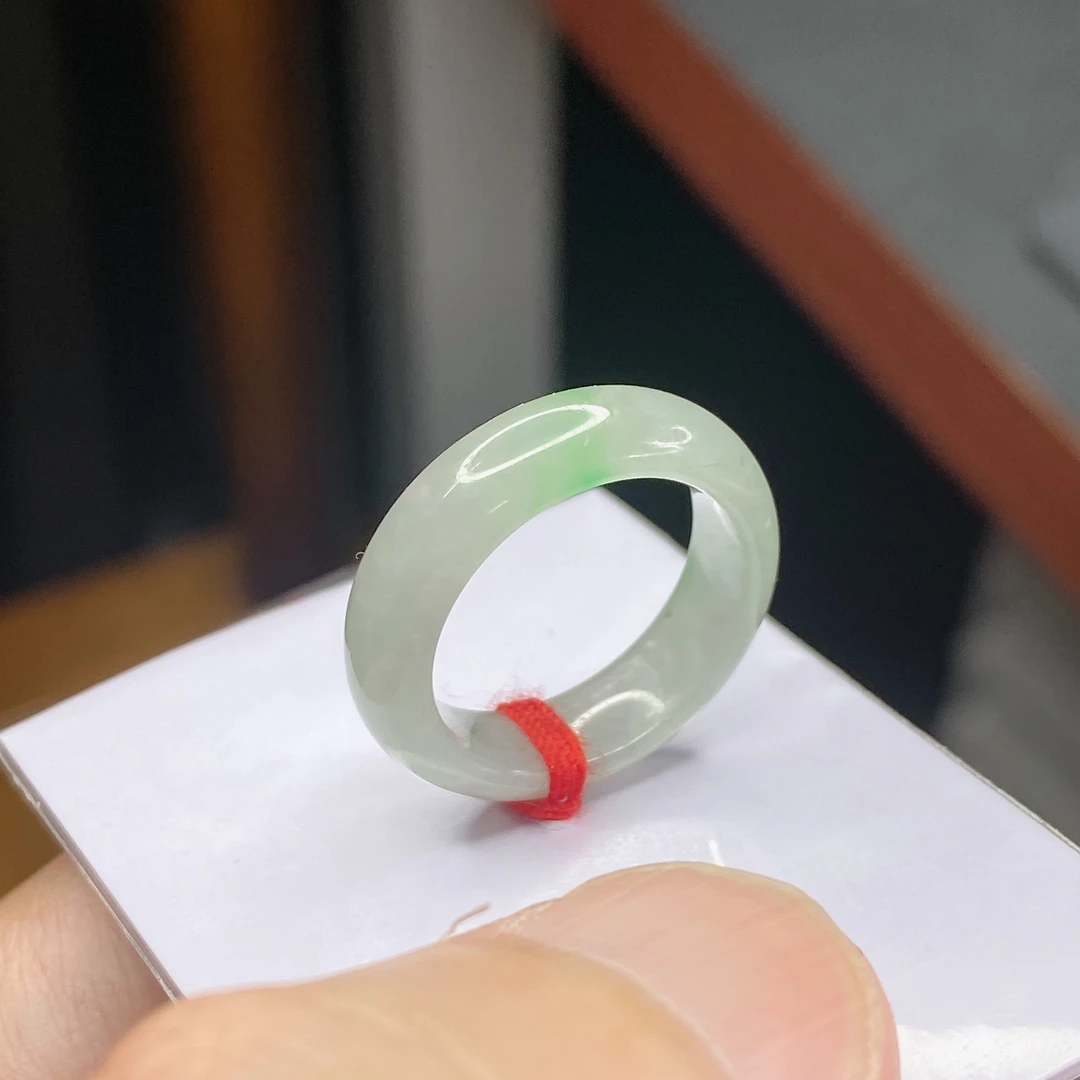 圈口11号#缅甸翡翠#翡翠戒指#冰飘阳绿翡翠戒指