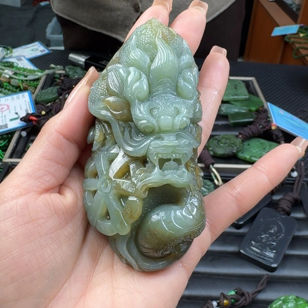 和田玉颈饰未镶嵌