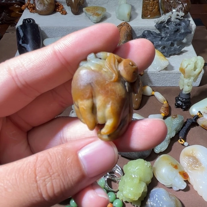 和田玉未镶嵌挂件