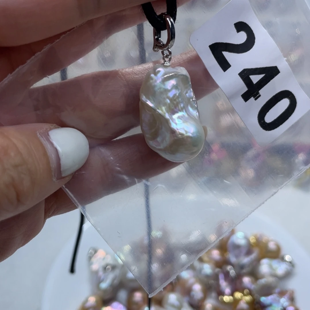 淡水珍珠未镶嵌颈饰