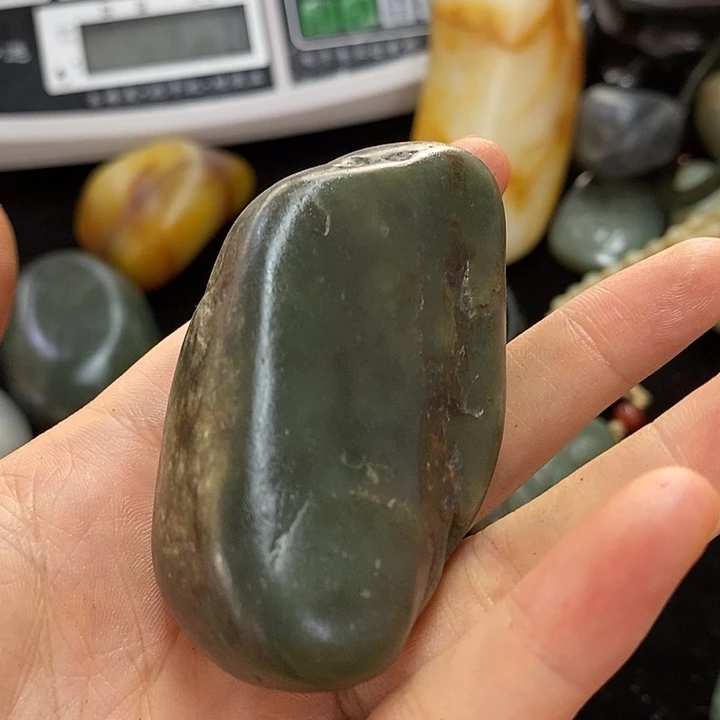 和田玉（糖玉）未镶嵌挂件