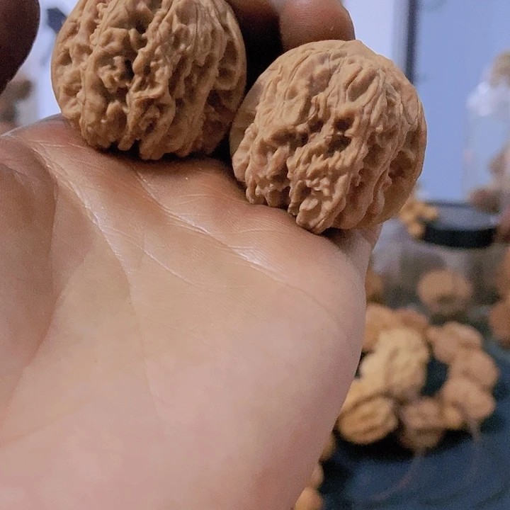 【闪购商品】把件文玩核桃36翻天印小众