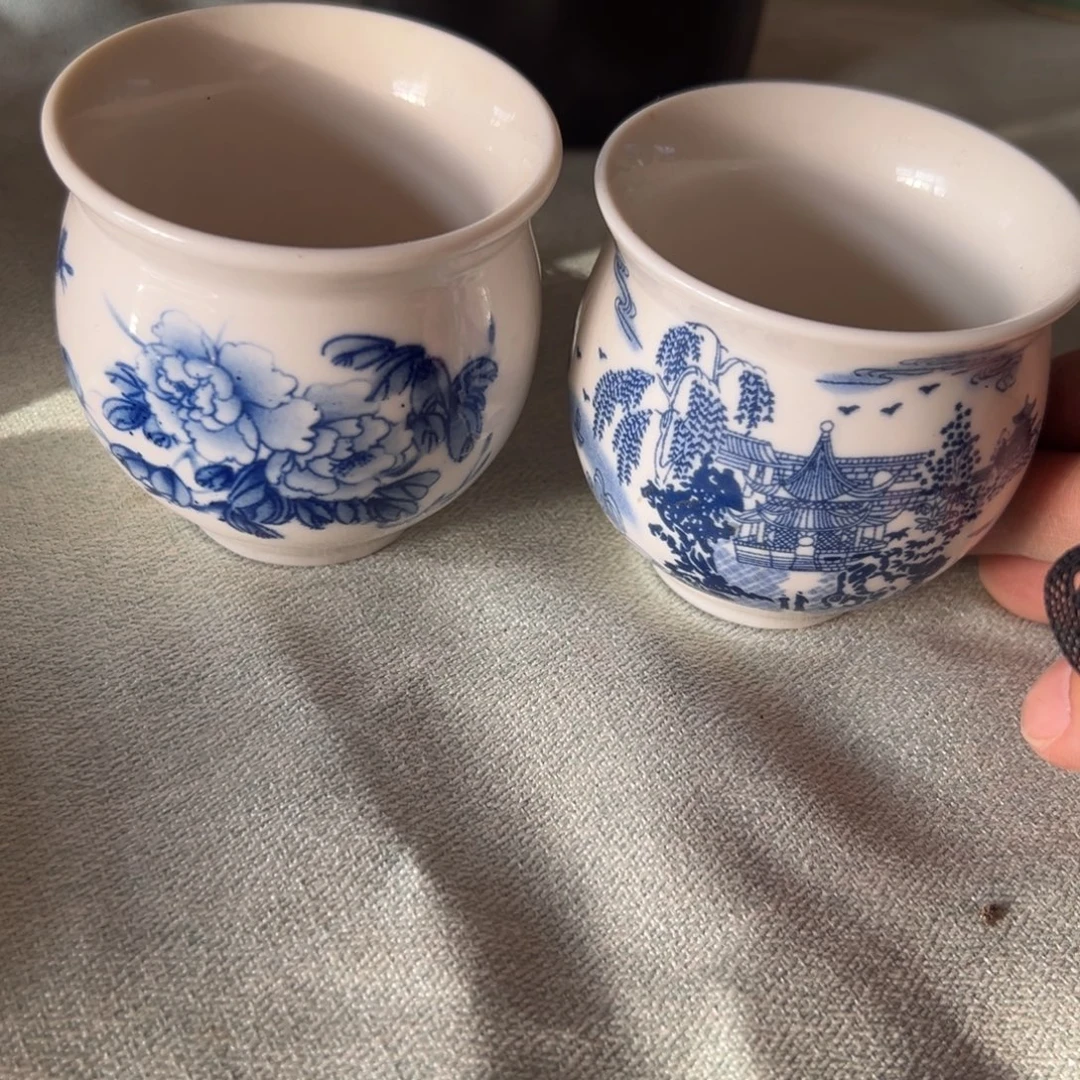 微瑕青花瓷器值得厚爱