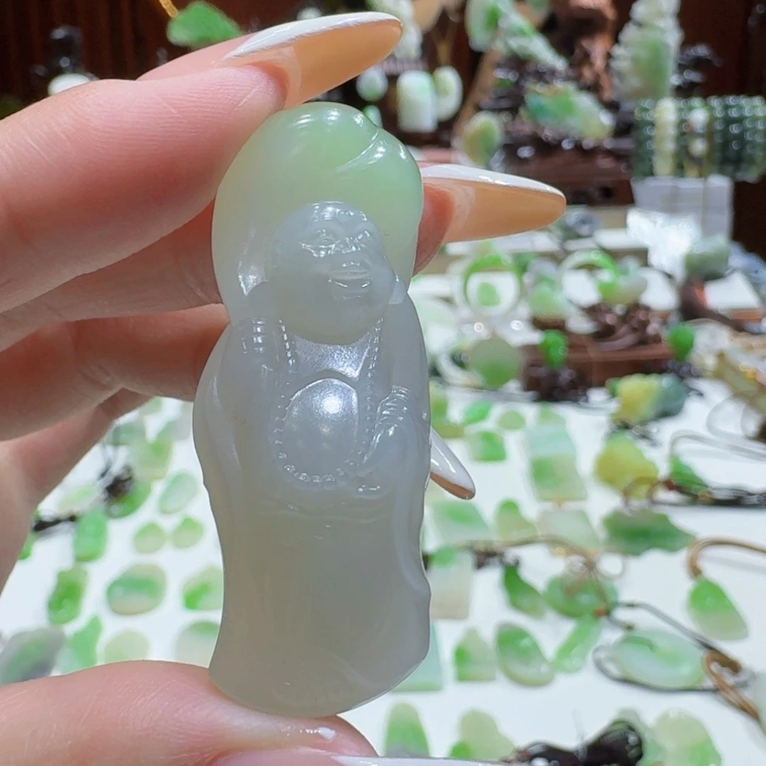 和田玉（翠青玉）未镶嵌挂件翠青三色佛