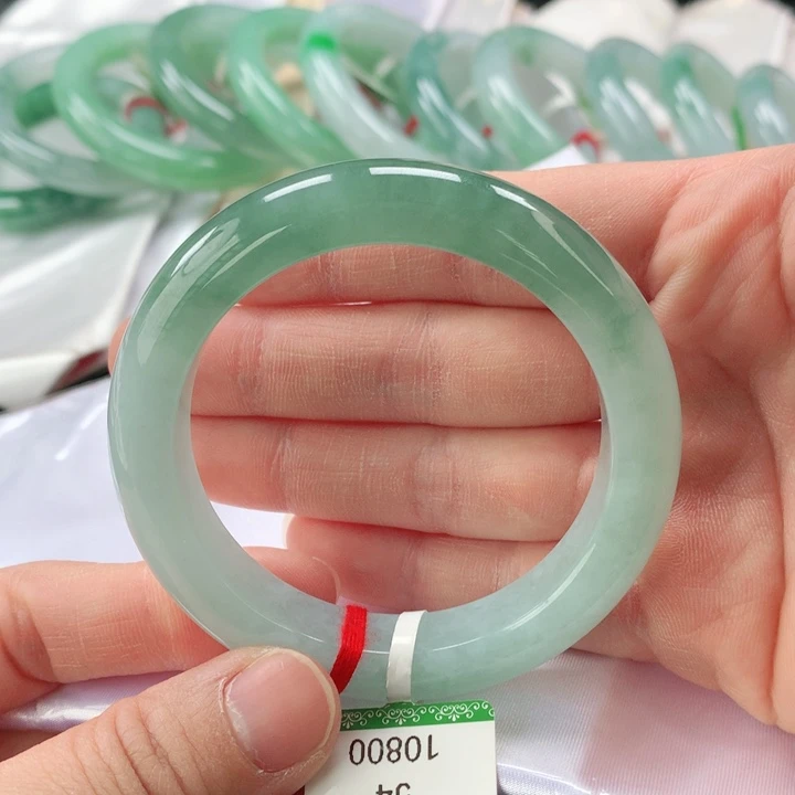 翡翠手镯未镶嵌缅甸A货翡翠手镯