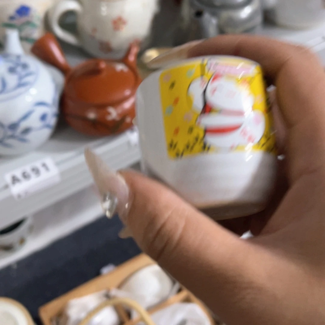 奔***白瓷片你要吃就不要管他们要