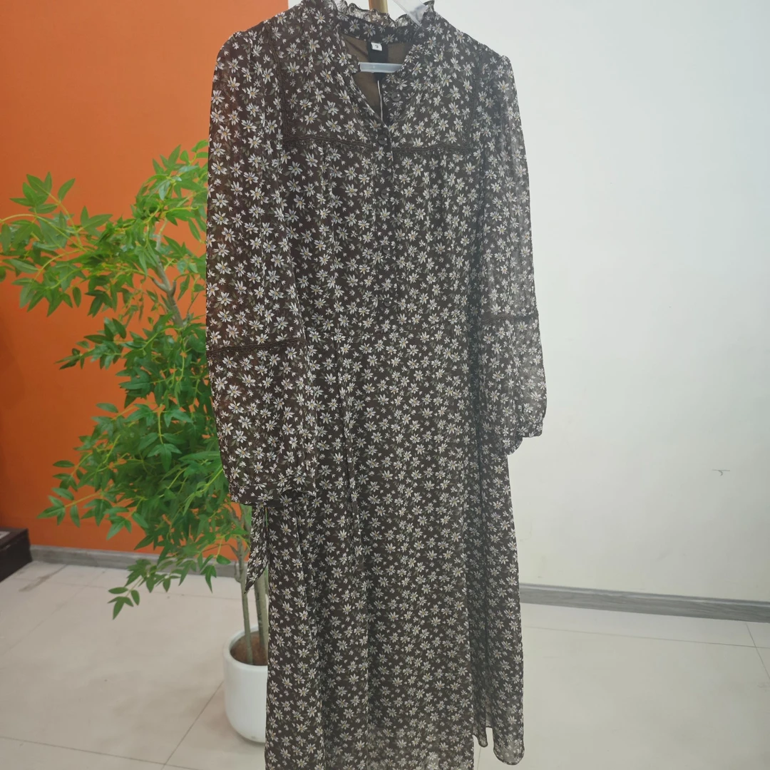 33147  新款气质时尚百搭高货简约优雅显瘦连衣裙