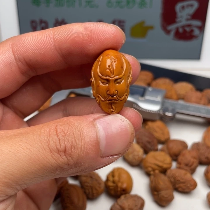 吊坠橄榄核橄榄核雕刻单子。