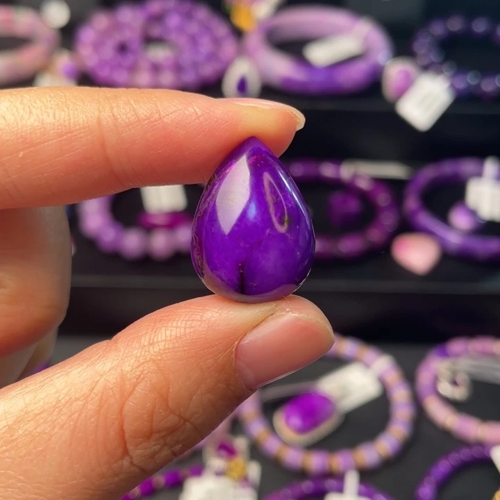 苏纪石（舒俱来）未镶嵌裸石丝绒皇家紫