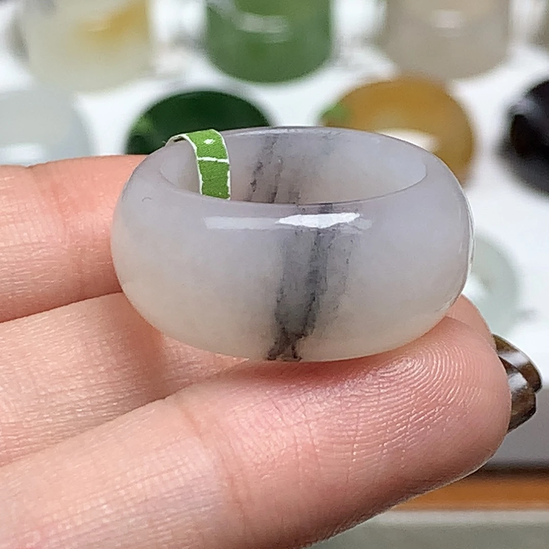 未镶嵌戒指和田玉