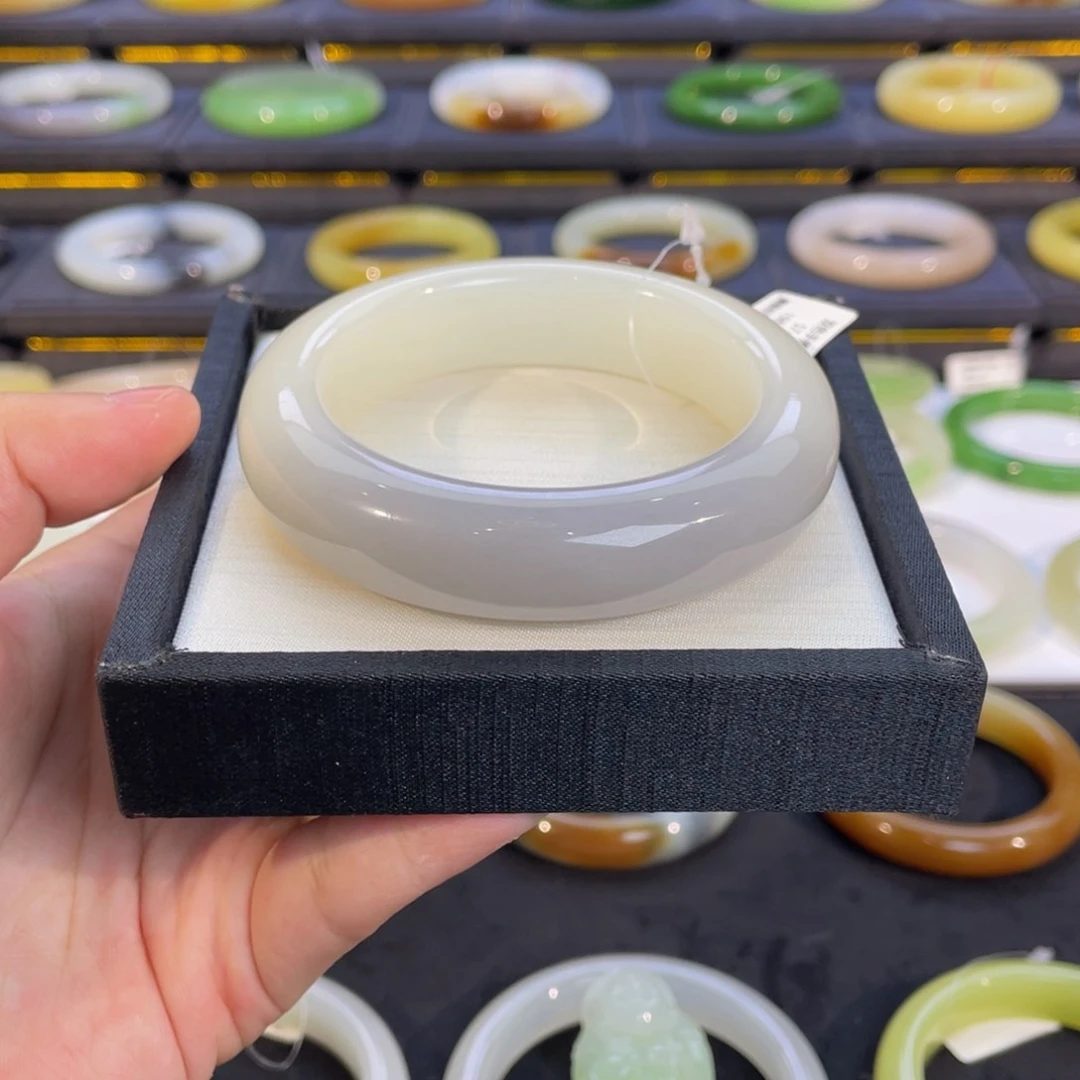 未镶嵌手镯和田玉-紫白半山水 56 57