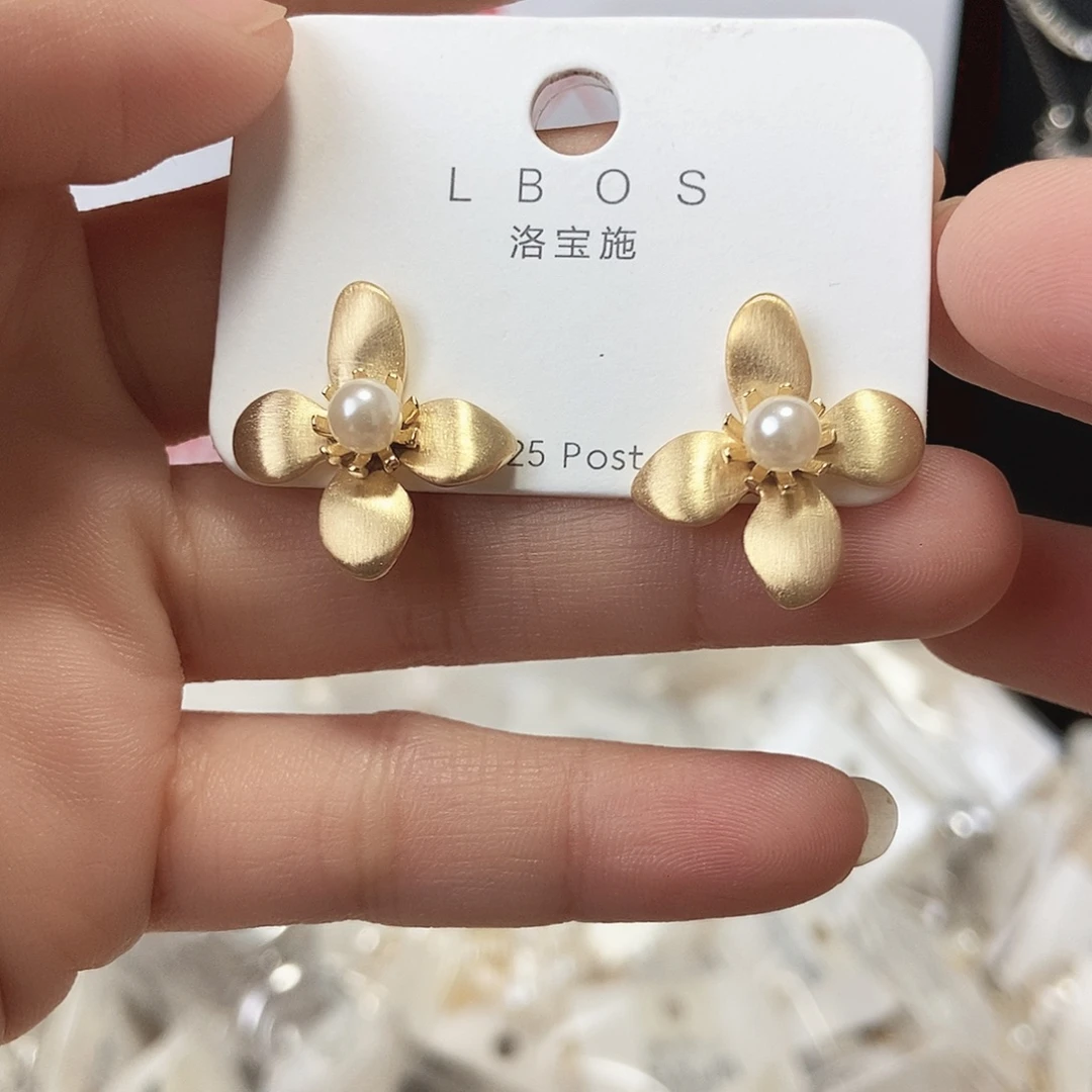 锆石铁合金合金耳钉