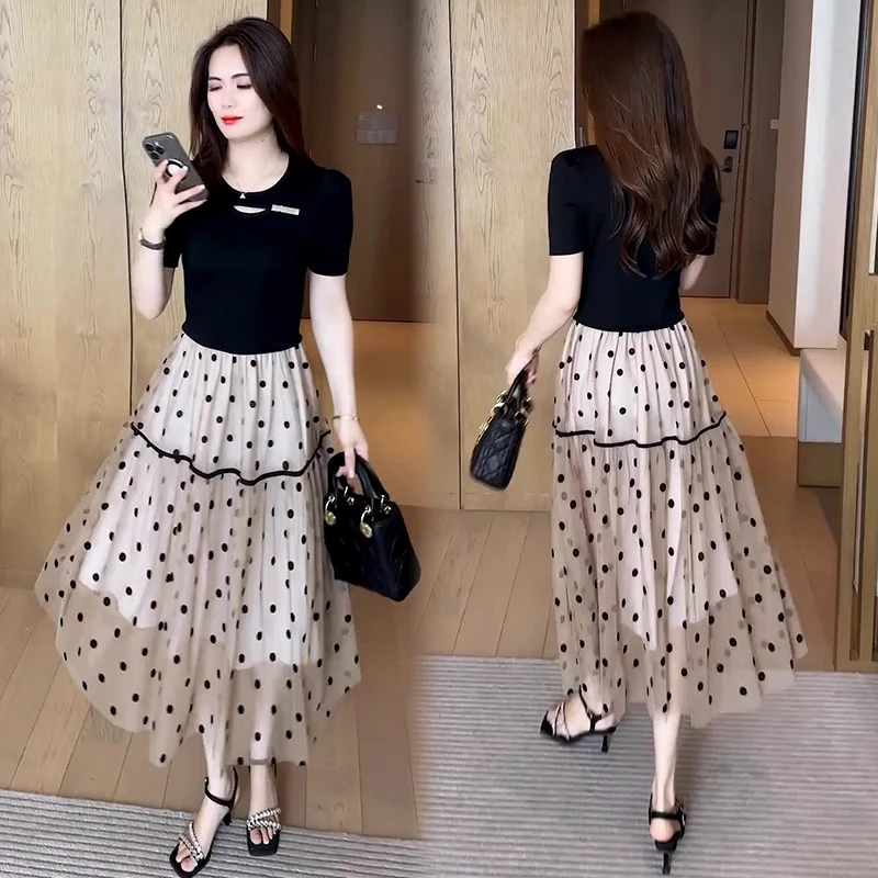 时尚连衣裙女2025夏季新款洋气减龄显瘦假两件拼接网纱波点中长裙