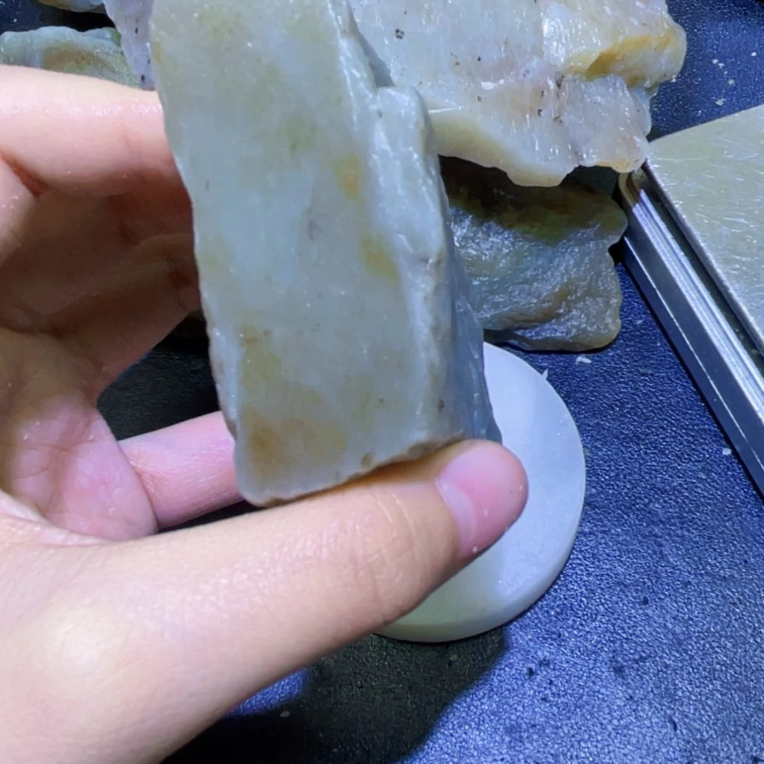 和田玉未镶嵌珠宝半成品