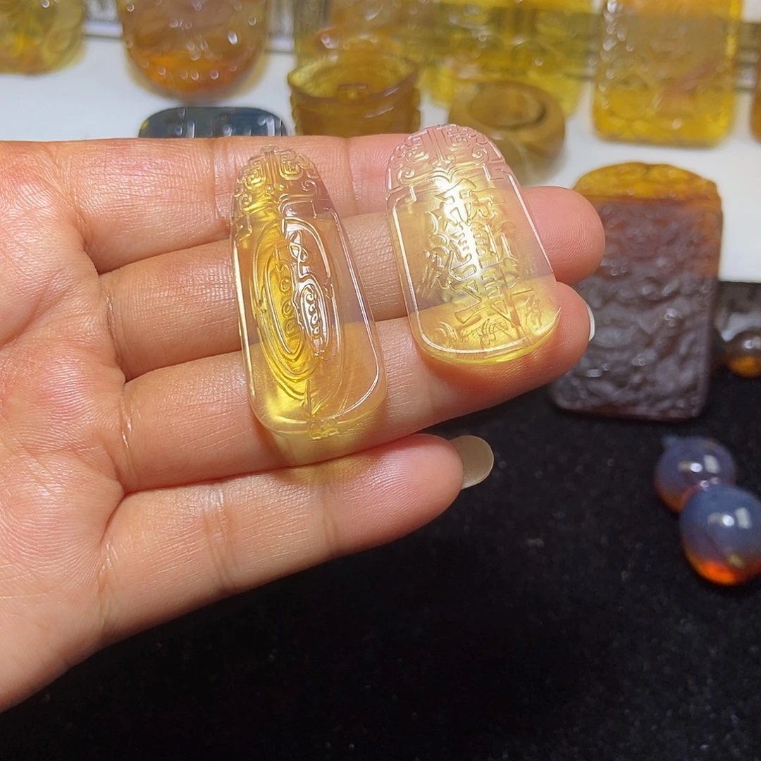 琥珀未镶嵌颈饰缅甸天然琥珀吊坠