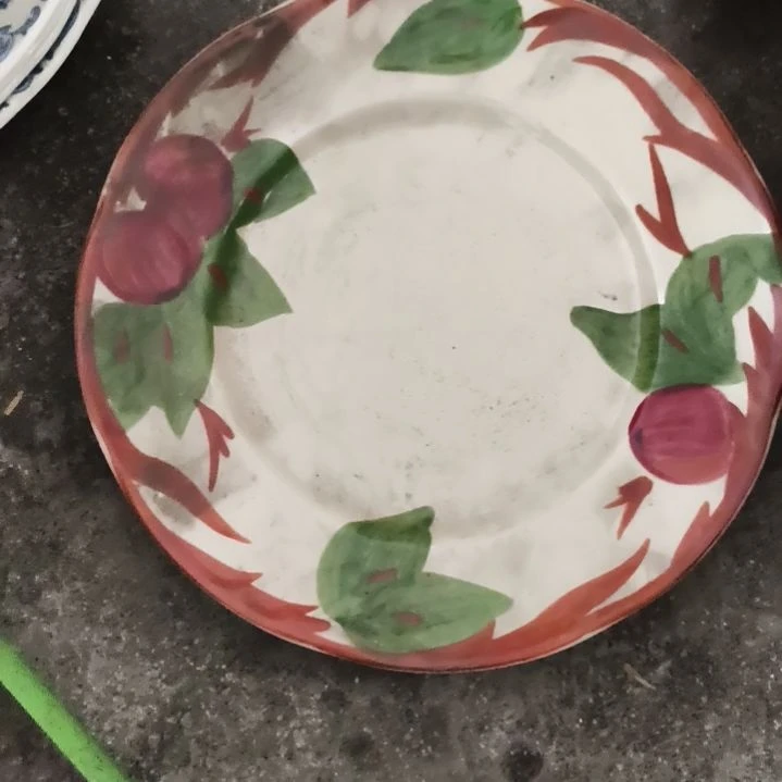 陶瓷盘子碗啥都有