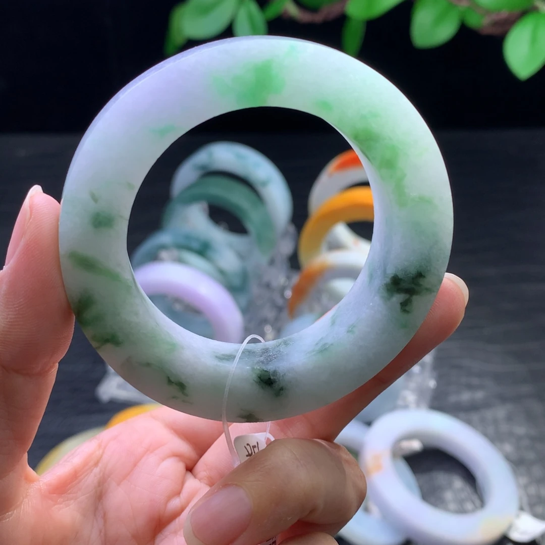 定制翡翠未镶嵌手镯