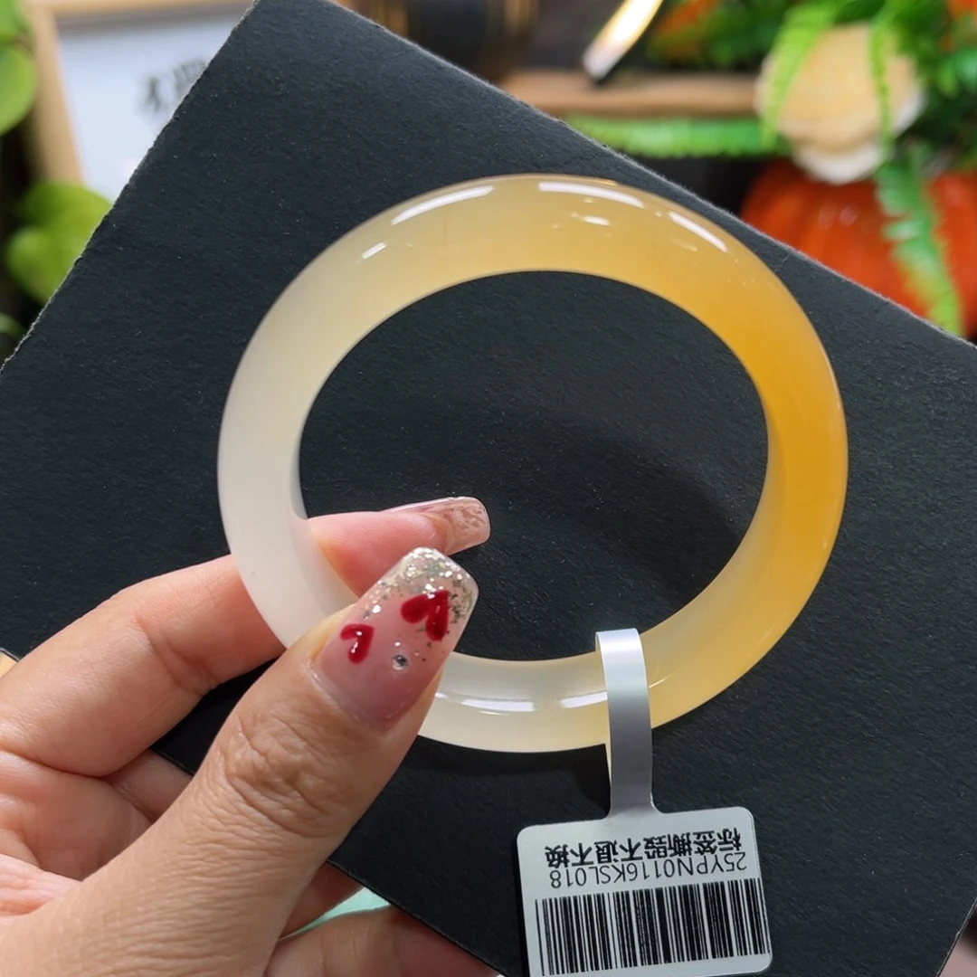 石英质玉手镯未镶嵌➕周周56.3