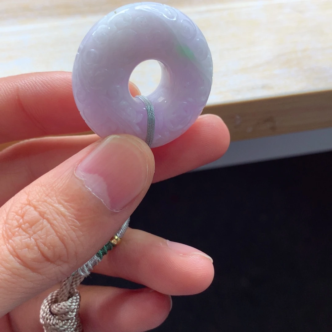 翡翠颈饰未镶嵌吊坠