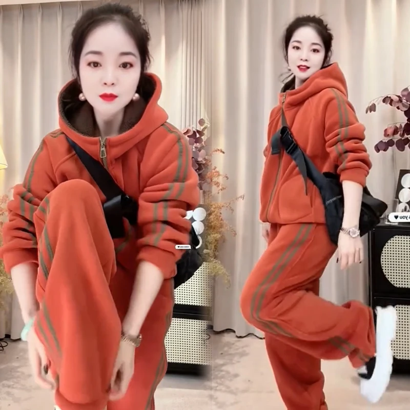 2025秋冬新款时尚显瘦气质网红高档套装女高级百搭宽松大码两件套