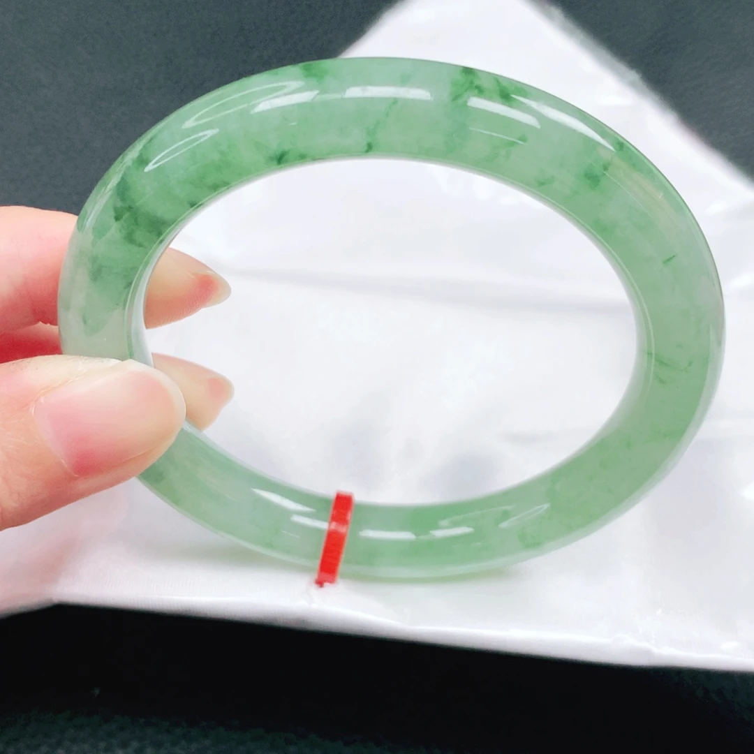 翡翠未镶嵌手镯55圈