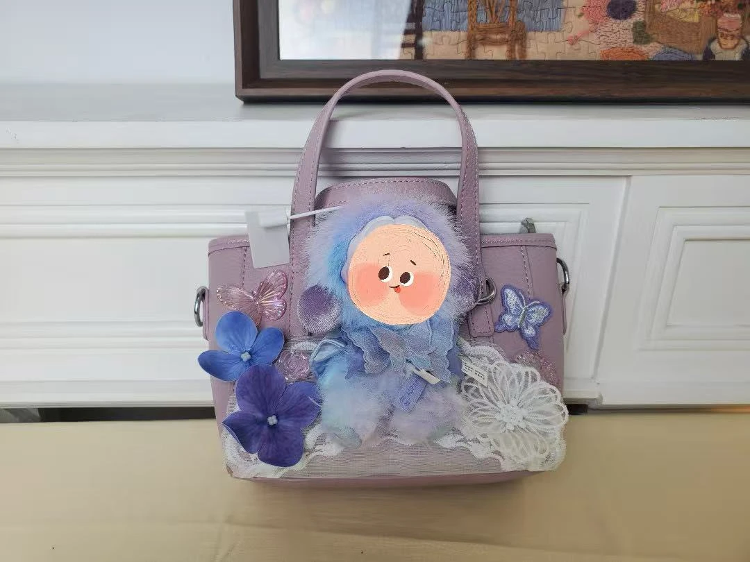 原创设计潮玩包包