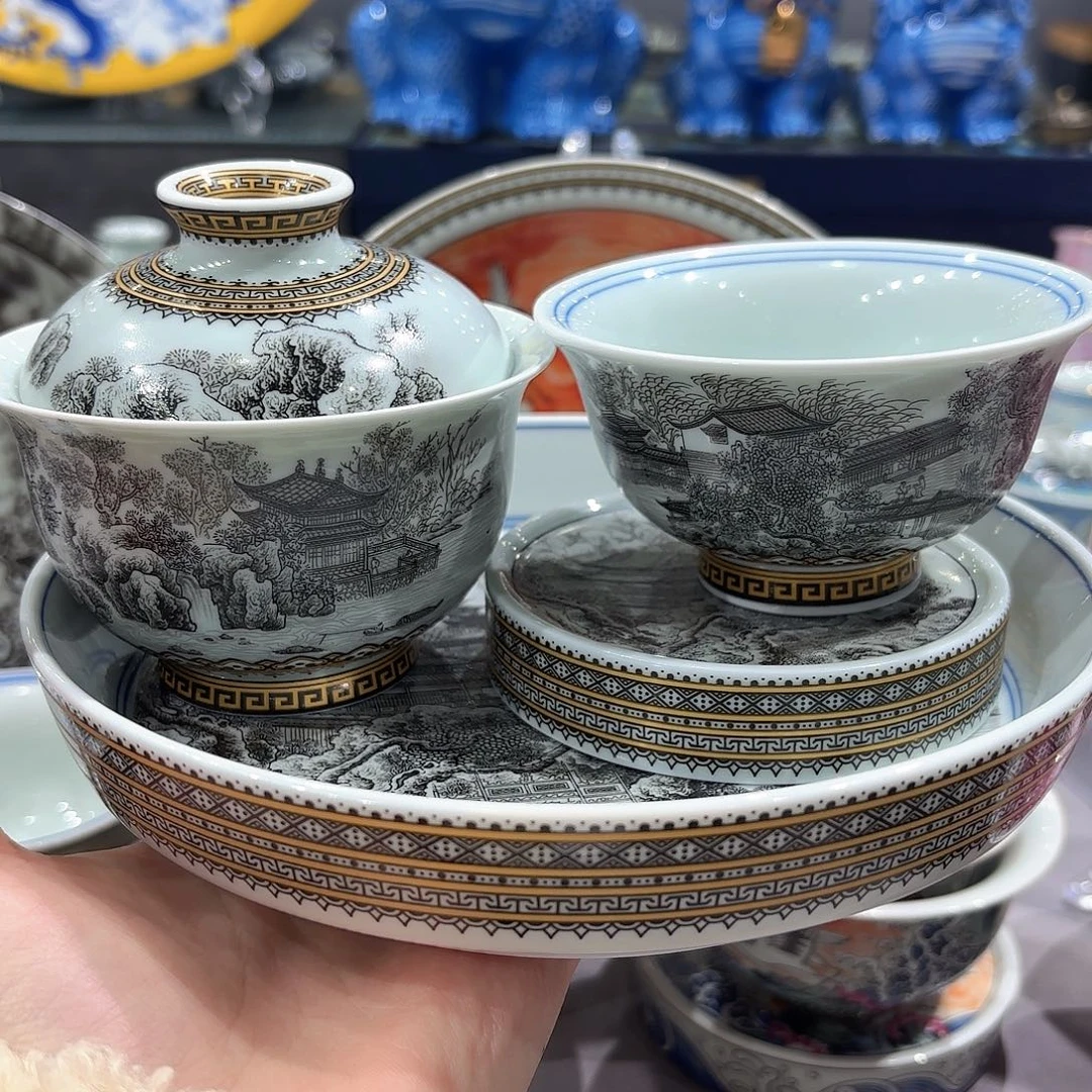 瓷片景德镇瓷器精品陈列