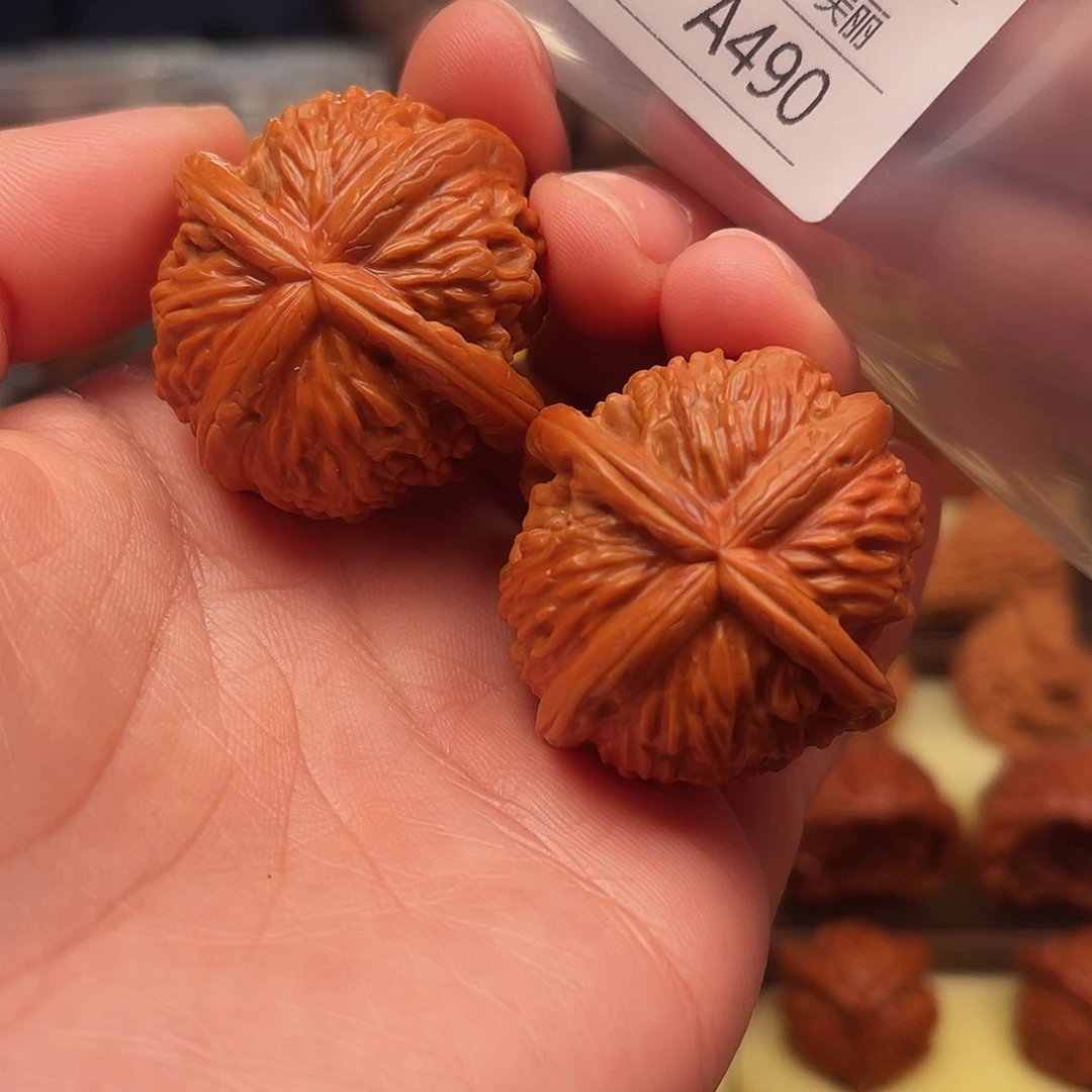 管***人吊坠桃核四棱棱棱