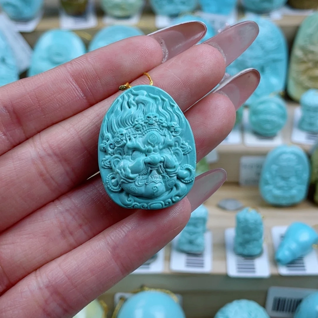 绿松石未镶嵌珠宝奇石