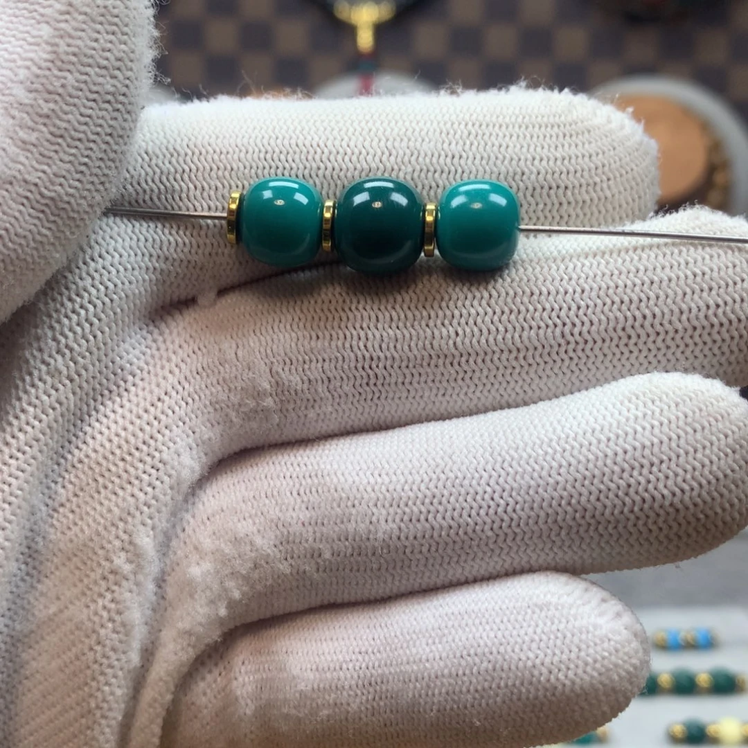 *****琉璃颈饰果冻色10mm×2，地狱色11mm