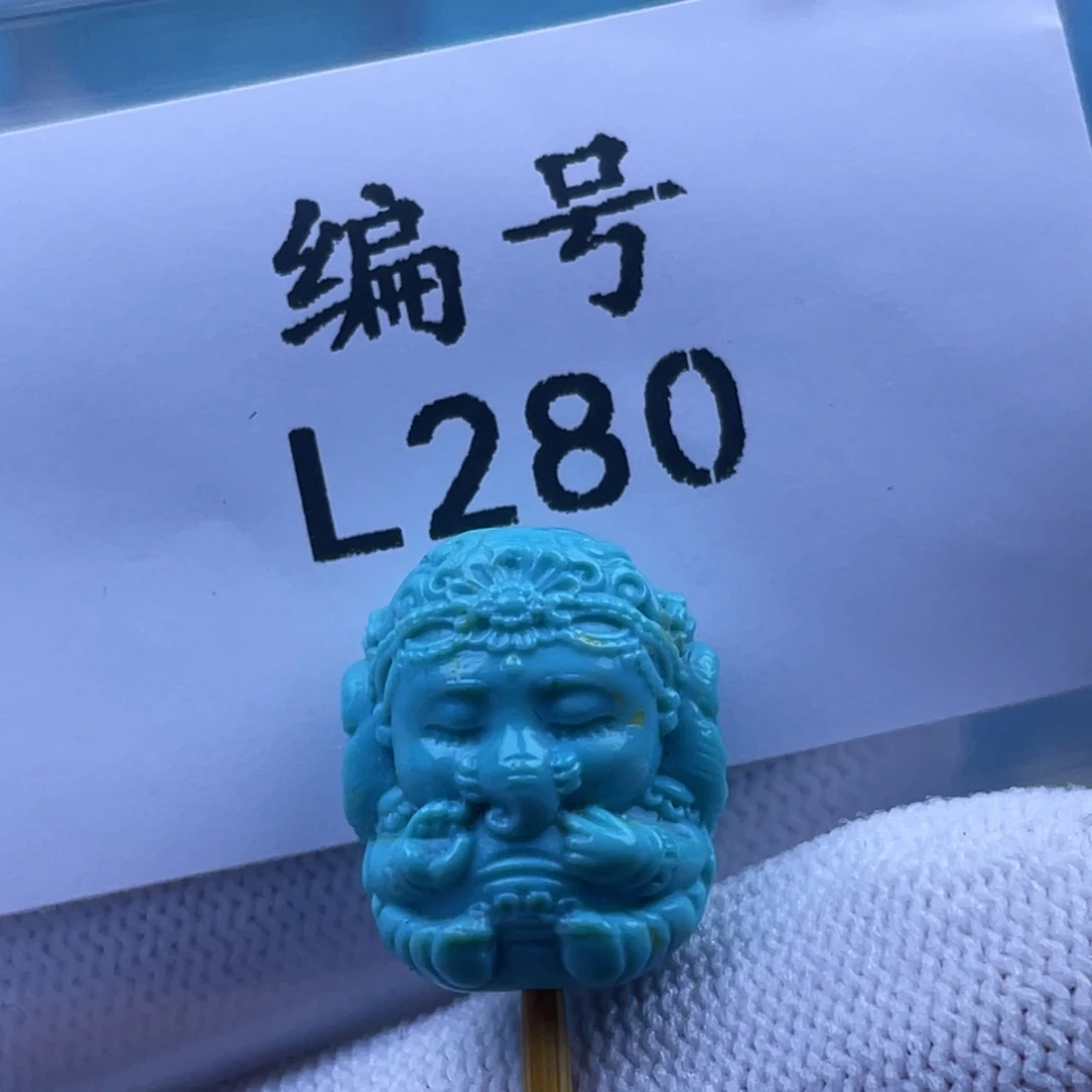 绿松石未镶嵌天然原矿绿松石雕件