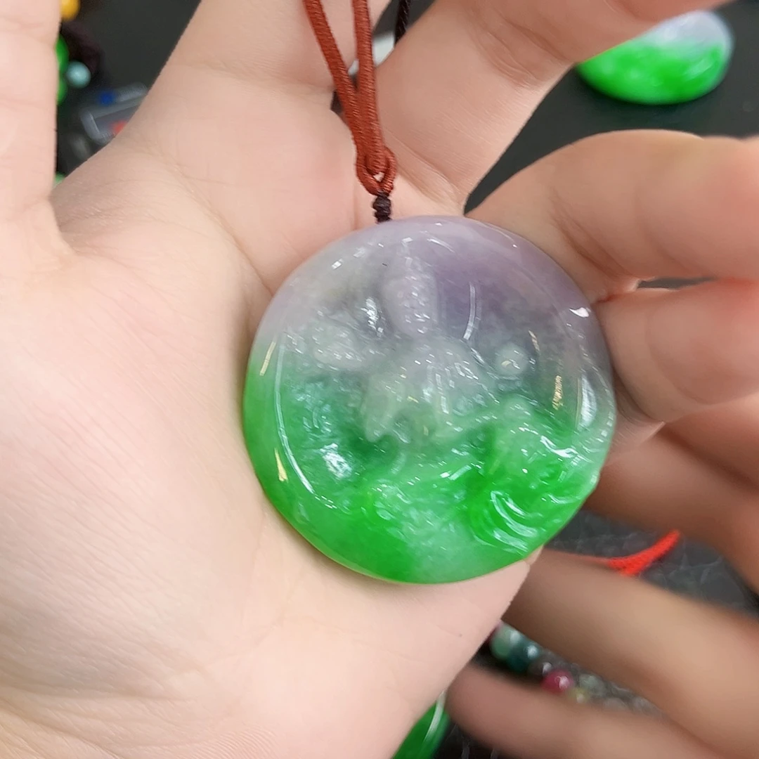 翡翠手镯未镶嵌多样性